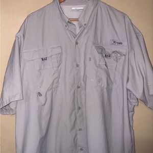 Columbia‎ Men's Light Gray Casual Button Down Shirt